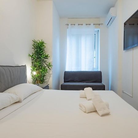 I Host Apartment - Melloni 34 Милано Екстериор снимка