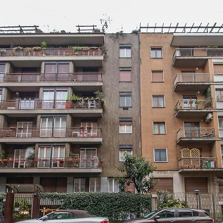 I Host Apartment - Melloni 34 Милано Екстериор снимка